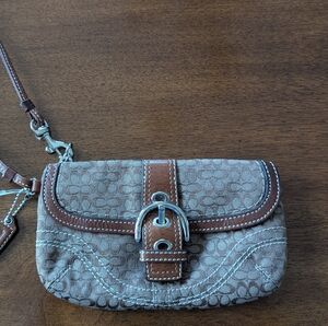 NWOT Brown Coach Wristlet Signature Canvas With Brown Leather & Silver Hardward